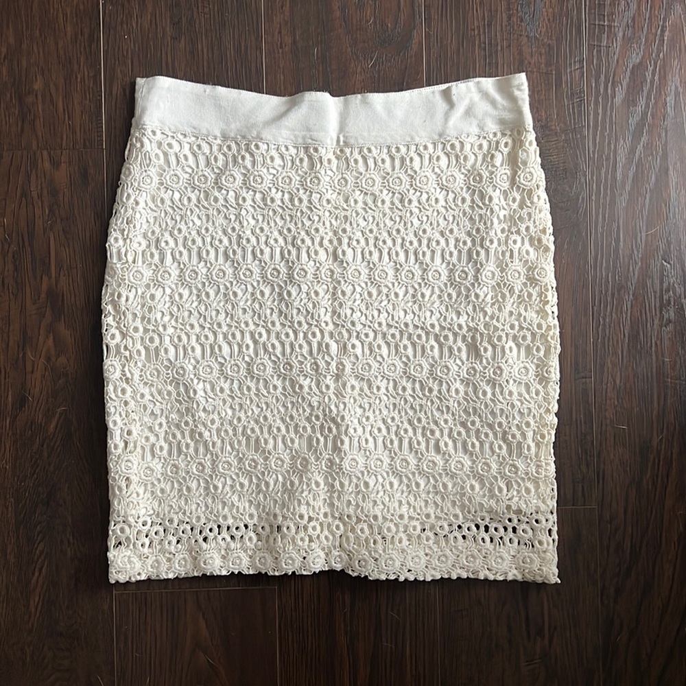 Banana Republic eyelet skirt size 6